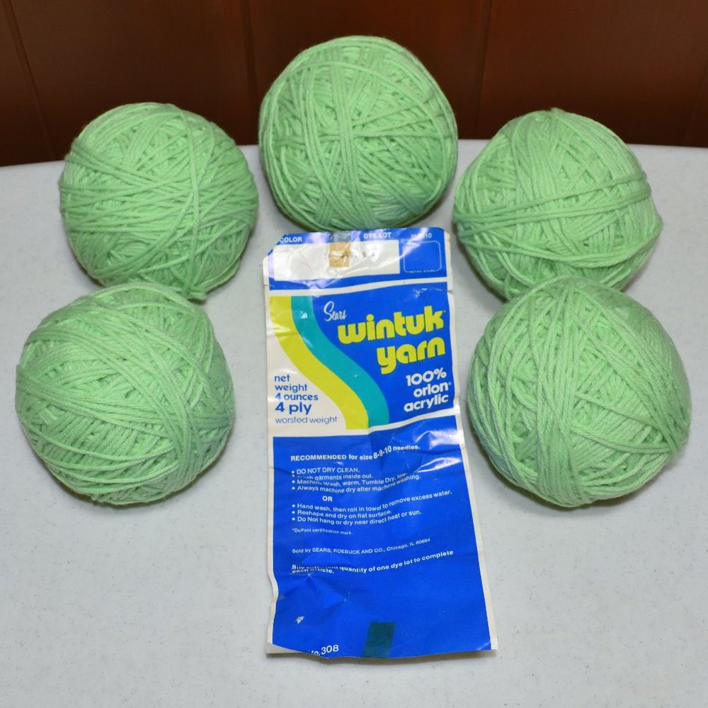 Vtg Sears Wintuk 4 Ply Worsted Lot of (5) Light Green 4 Oz. Yarn Balls Acrylic